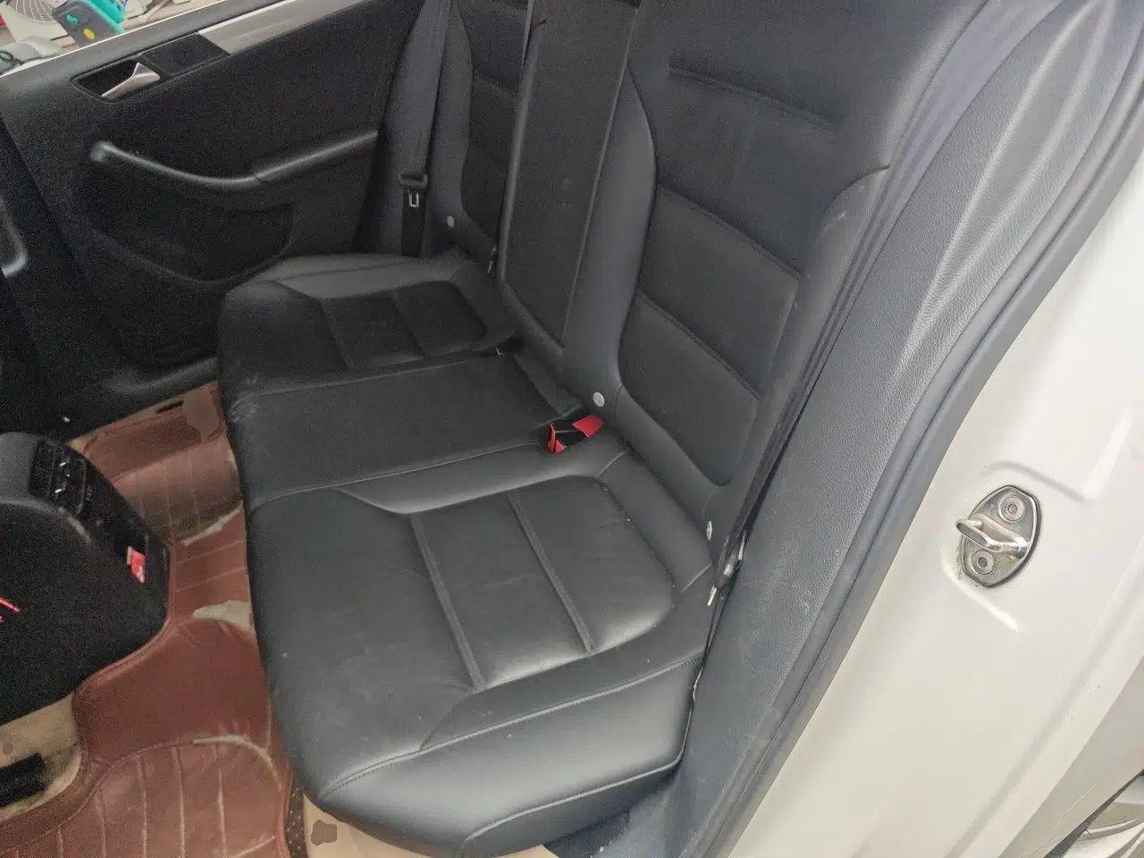 Volkswagen Sagitar 2014 Revised Version 1.6L Manual Comfort Edition — миниатюра 17