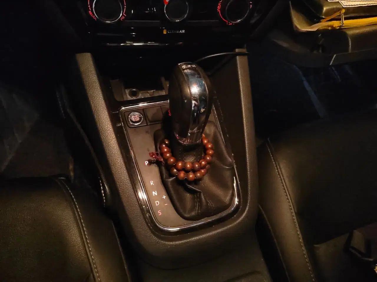 Volkswagen Sagitar 2018 280TSI DSG Comfort Model — миниатюра 14