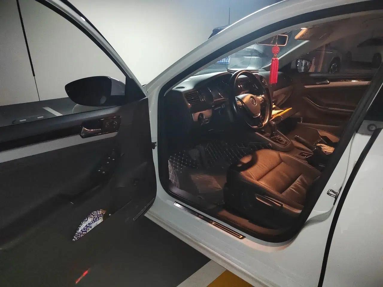 Volkswagen Sagitar 2018 280TSI DSG Comfort Model — миниатюра 16