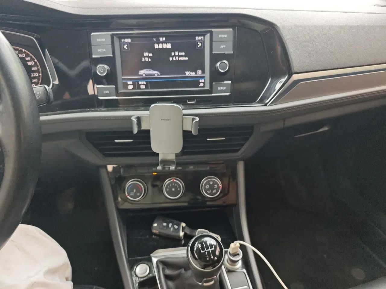 Volkswagen Sagitar 2019 200TSI Manual Fashion Edition China VI — миниатюра 13