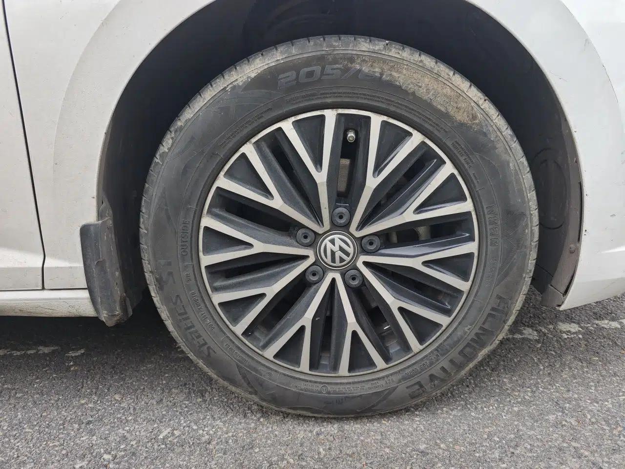 Volkswagen Sagitar 2019 200TSI Manual Fashion Edition China VI — миниатюра 8
