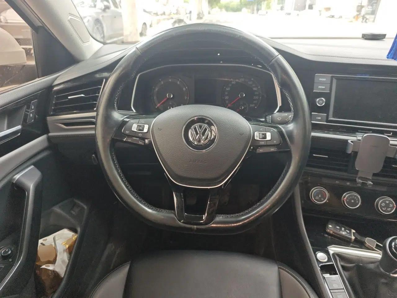 Volkswagen Sagitar 2019 200TSI Manual Fashion Edition China VI — миниатюра 10