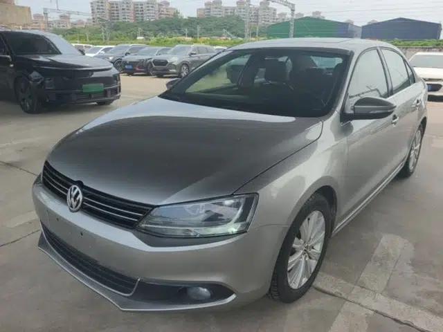 Volkswagen Sagitar 2014 Revised Version 1.6L Automatic Comfort Edition