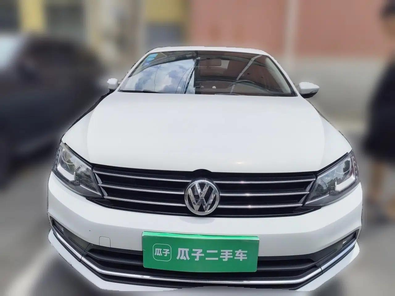 Volkswagen Sagitar 2015 230TSI Automatic Comfort Version — миниатюра 2