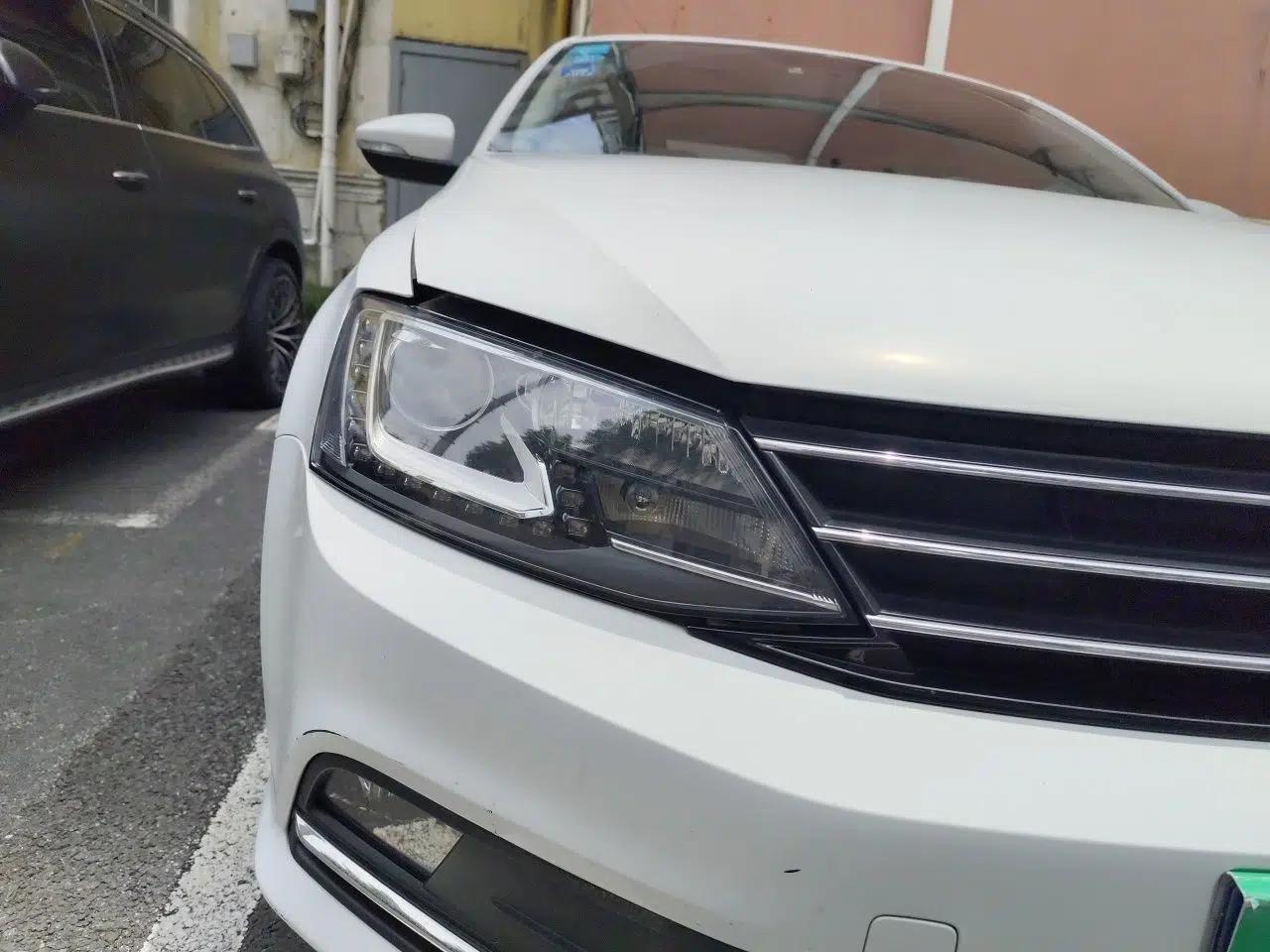 Volkswagen Sagitar 2015 230TSI Automatic Comfort Version — миниатюра 7
