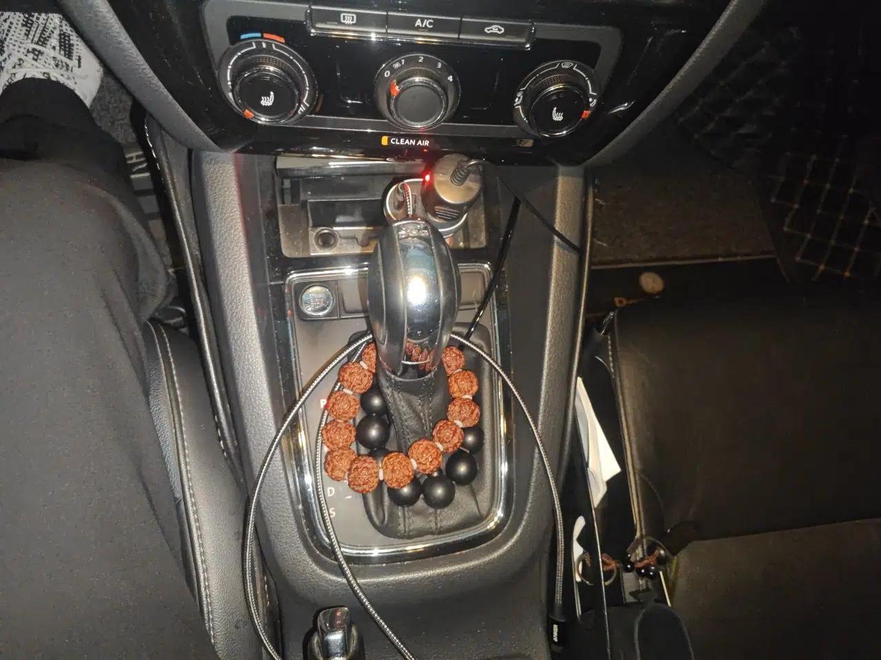 Volkswagen Sagitar 2018 180TSI DSG Prestige Edition — миниатюра 14