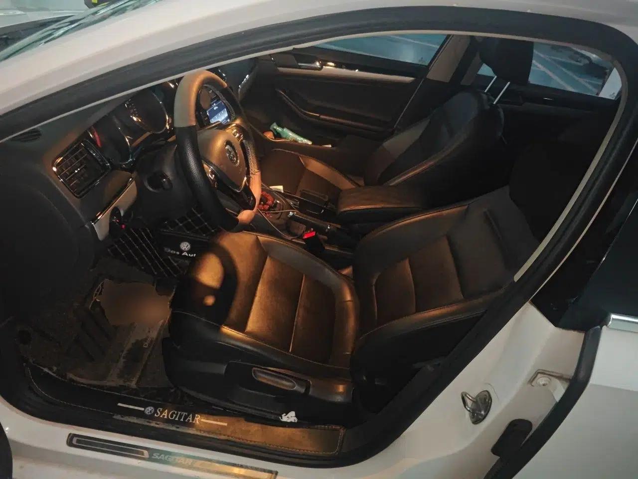 Volkswagen Sagitar 2018 180TSI DSG Prestige Edition — миниатюра 15