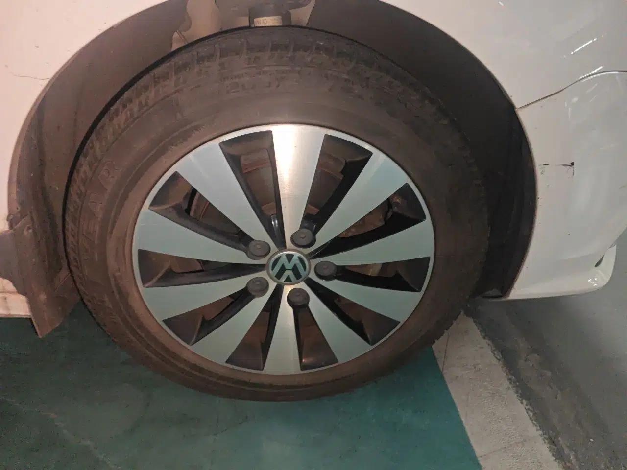 Volkswagen Sagitar 2018 180TSI DSG Prestige Edition — миниатюра 8