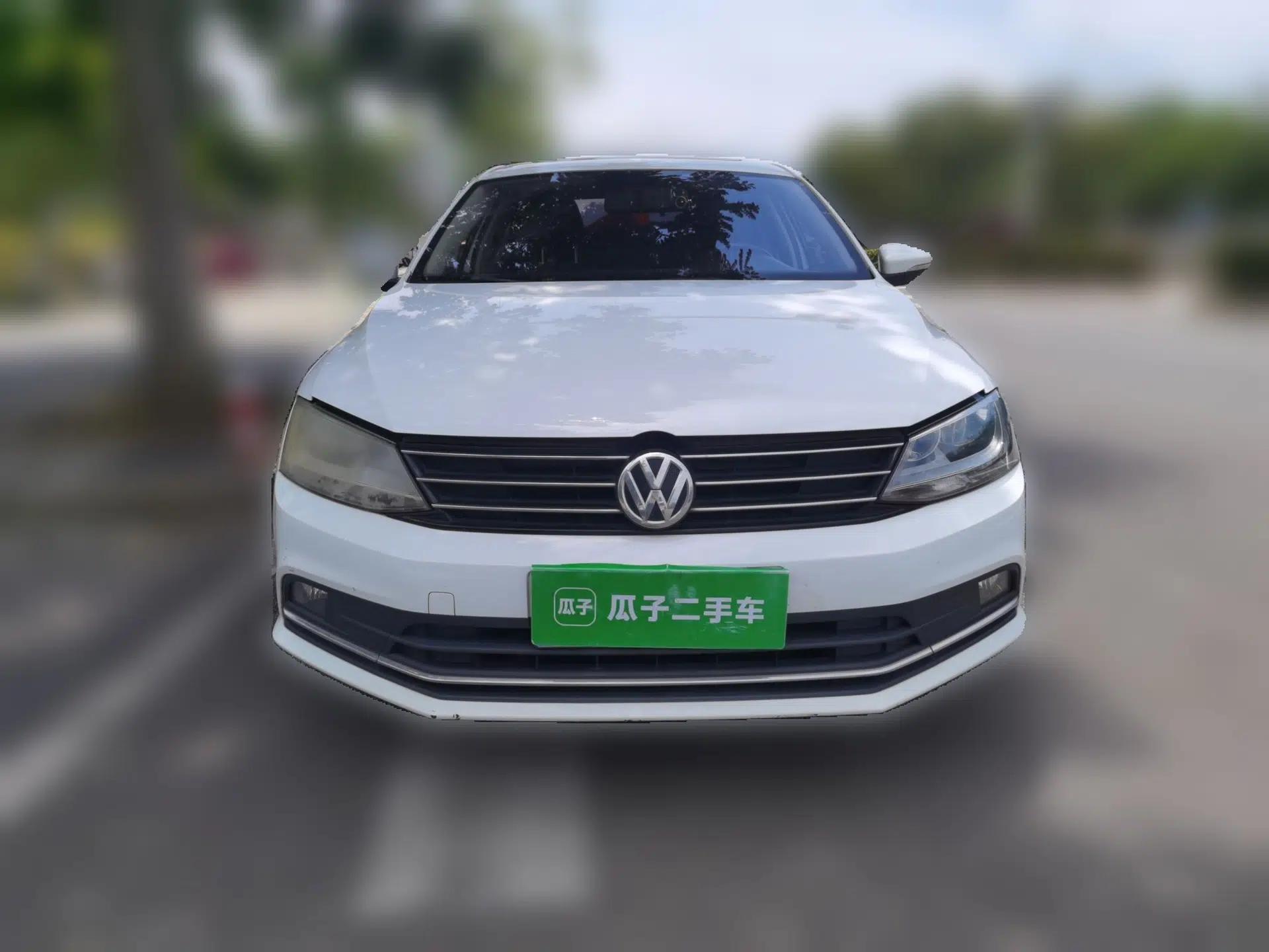 Volkswagen Sagitar 2015 230TSI Manual Comfort Version — миниатюра 2