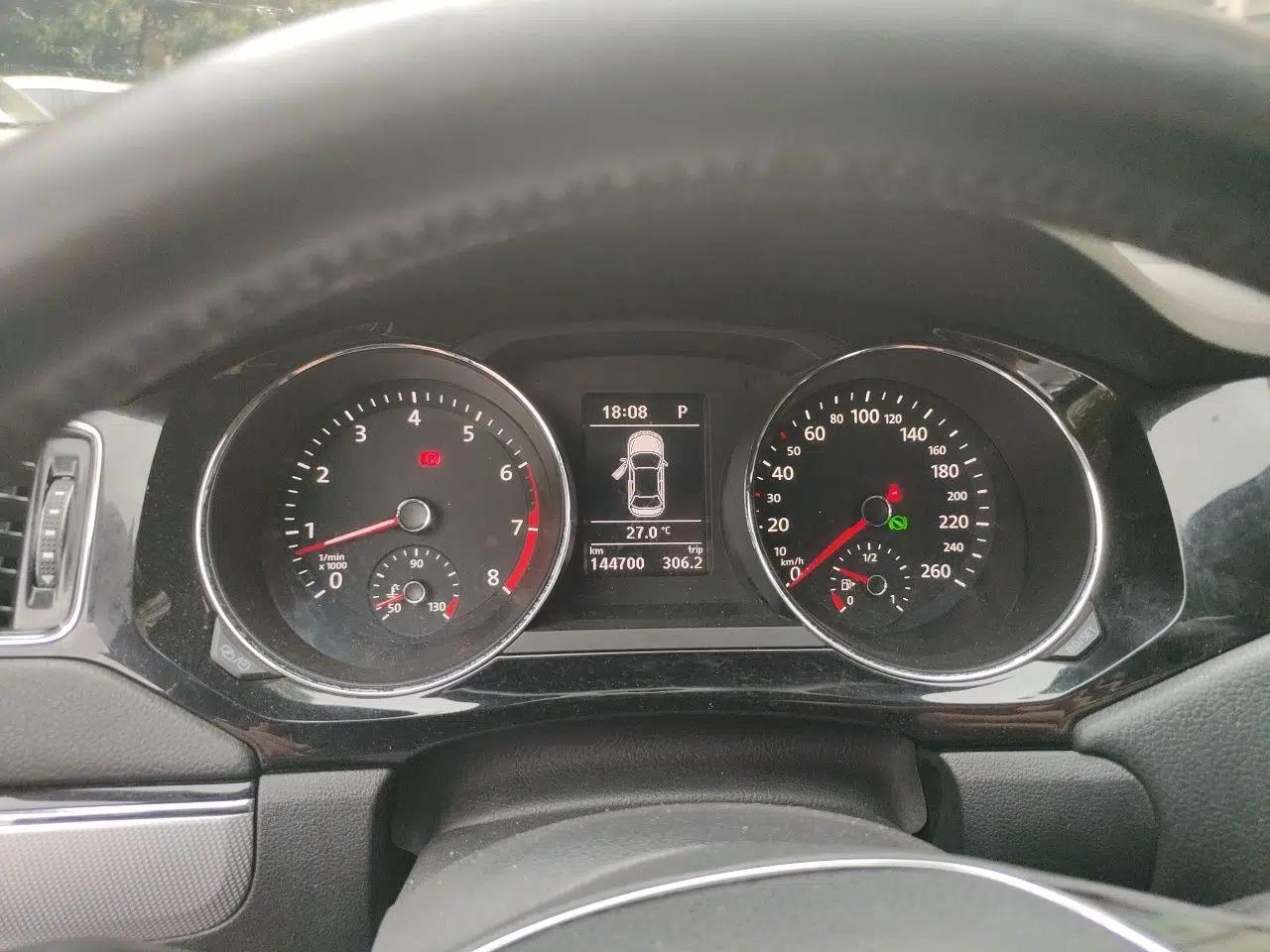 Volkswagen Sagitar 2018 180TSI DSG Prestige Edition — миниатюра 11