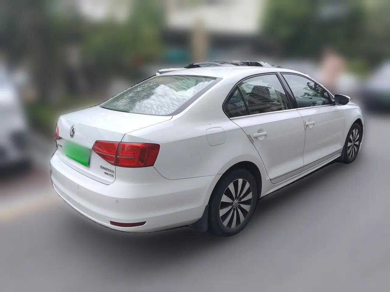 Volkswagen Sagitar 2018 180TSI DSG Prestige Edition — миниатюра 6