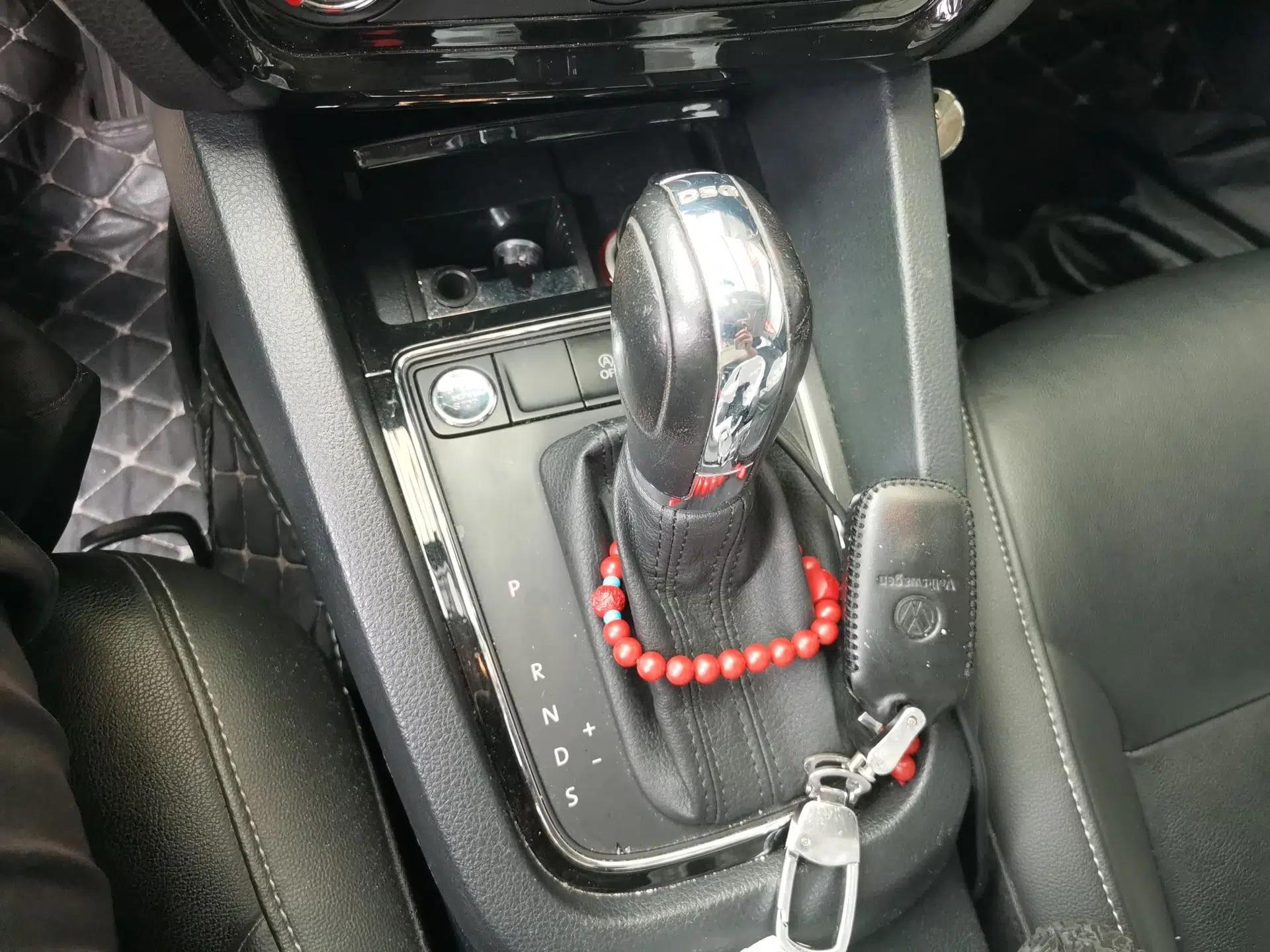 Volkswagen Sagitar 2018 280TSI DSG Ignite Edition — миниатюра 14