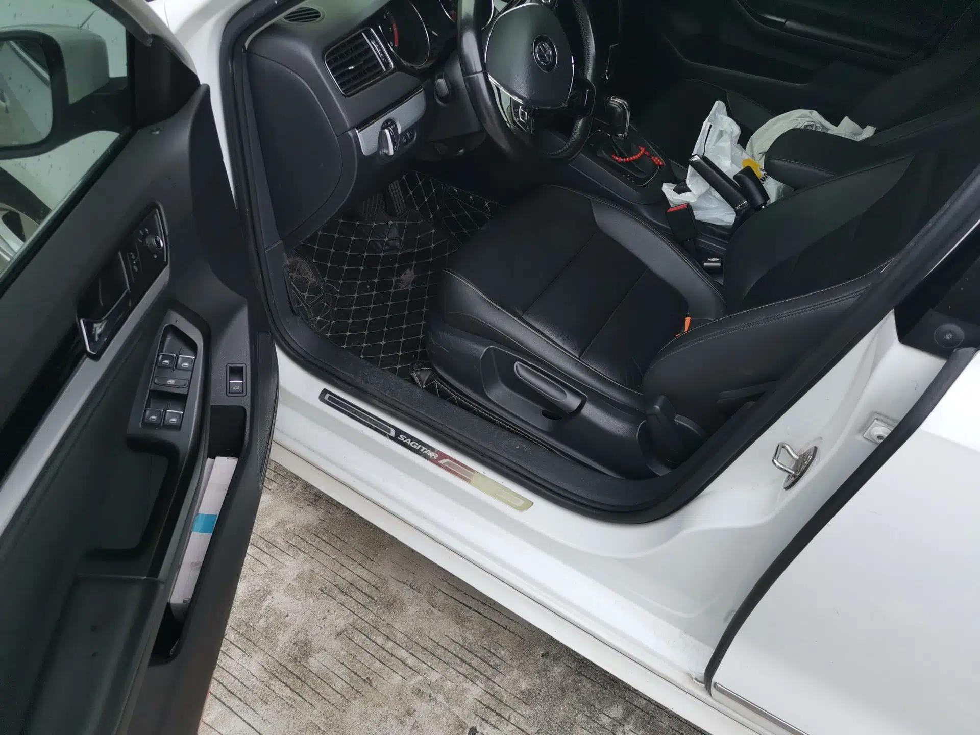 Volkswagen Sagitar 2018 280TSI DSG Ignite Edition — миниатюра 16