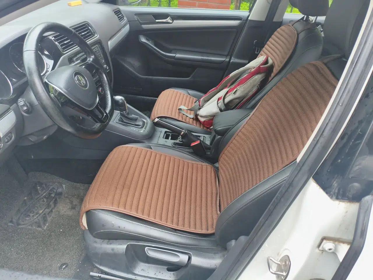 Volkswagen Sagitar 2015 1.6L Automatic Comfort Model — миниатюра 15