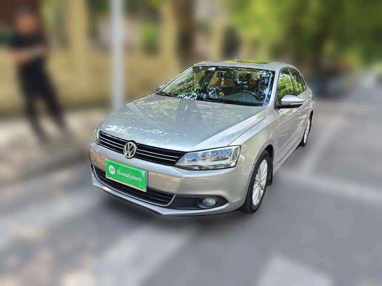 Volkswagen Sagitar 2014 1.4TSI Automatic Luxury Model — миниатюра 1