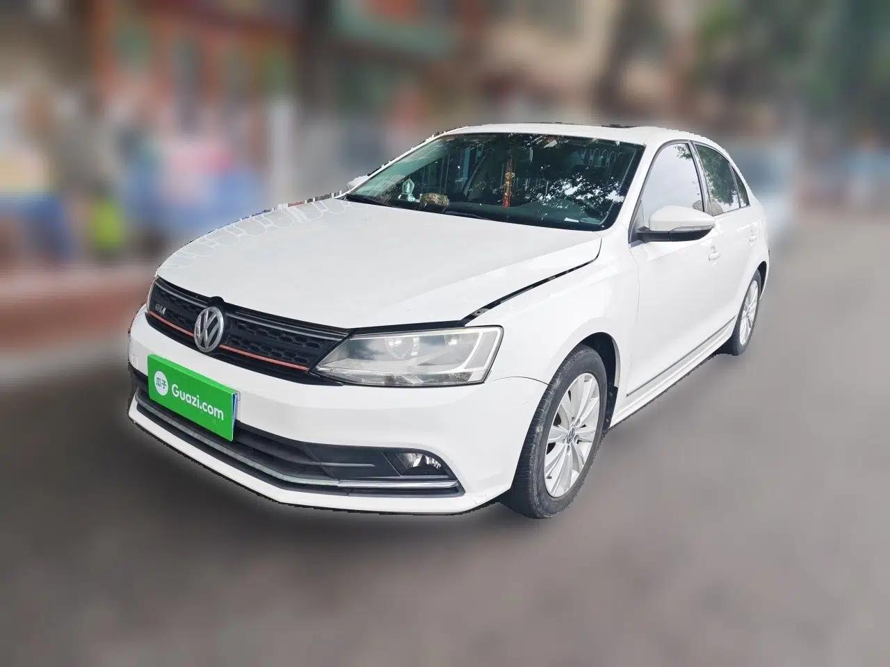 Volkswagen Sagitar 2015 230TSI Manual Comfort Version — миниатюра 1