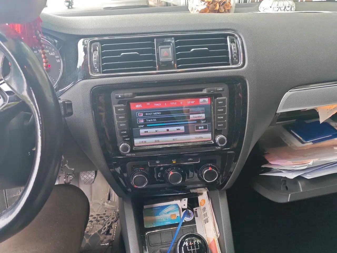 Volkswagen Sagitar 2015 230TSI Manual Comfort Version — миниатюра 13