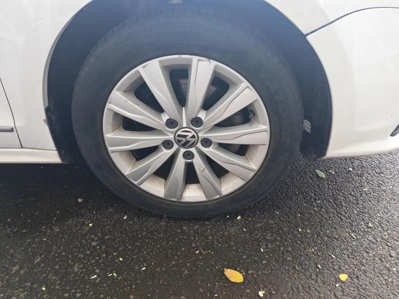 Volkswagen Sagitar 2015 230TSI Manual Comfort Version — миниатюра 8