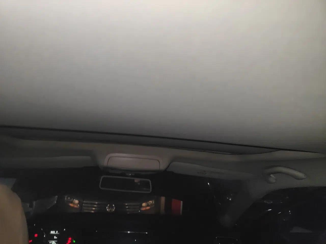 Volkswagen Sagitar 2015 230TSI Automatic Comfort Version — миниатюра 18