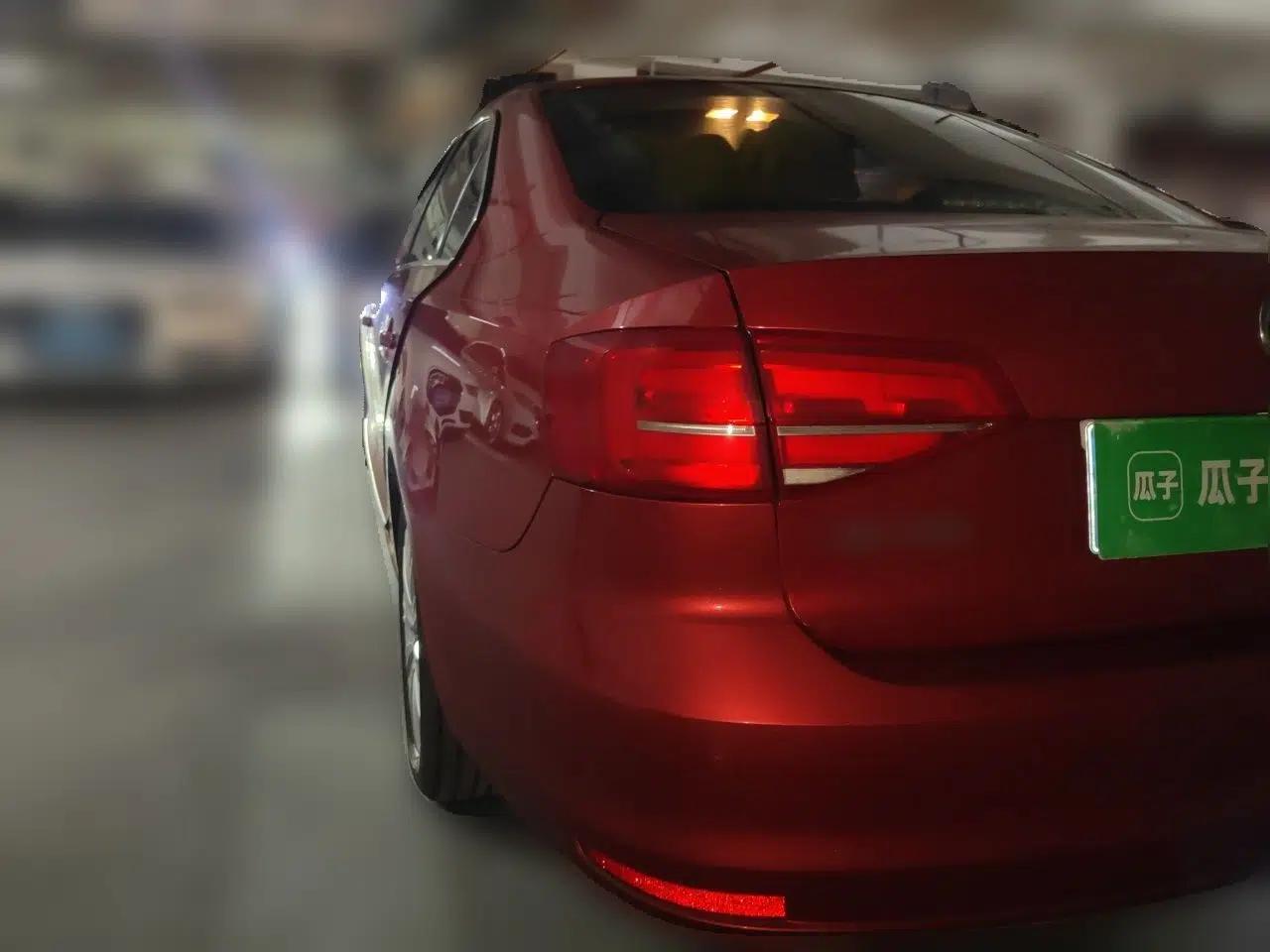 Volkswagen Sagitar 2015 230TSI Automatic Comfort Version — миниатюра 4