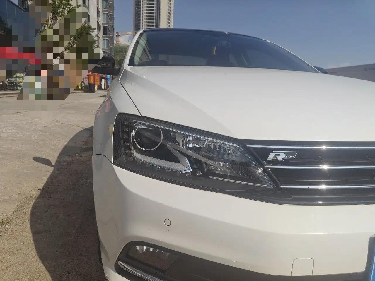Volkswagen Sagitar 2018 280TSI DSG Luxury Model — миниатюра 7