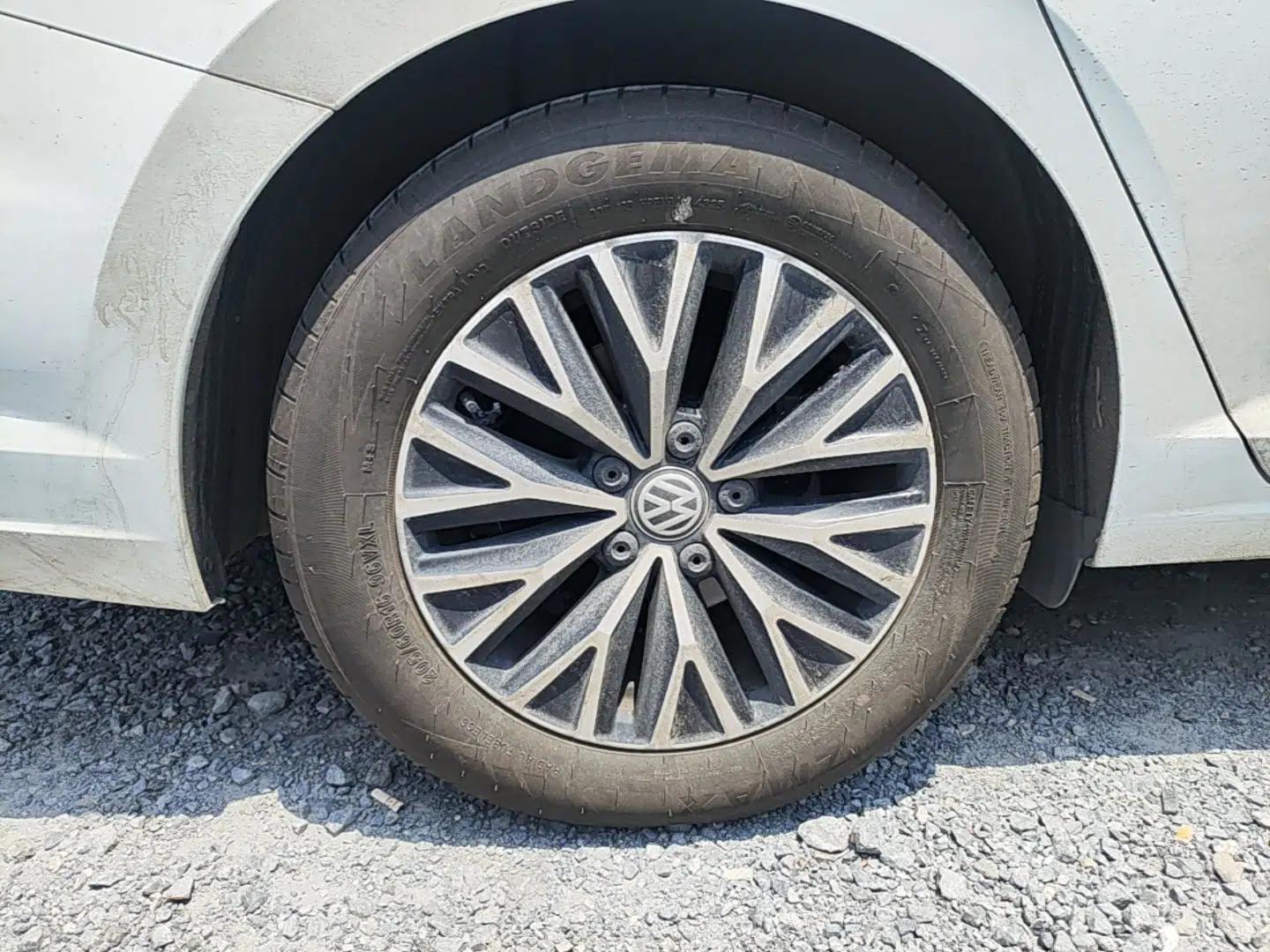 Volkswagen Sagitar 2019 200TSI DSG Comfort Version China VI Standard — миниатюра 11