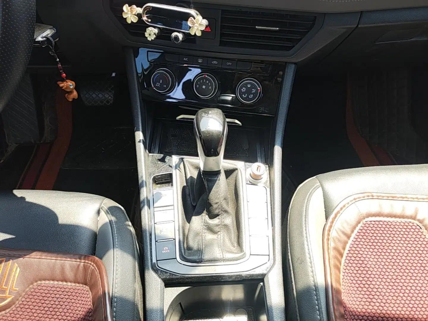 Volkswagen Sagitar 2019 200TSI DSG Comfort Version China VI Standard — миниатюра 16