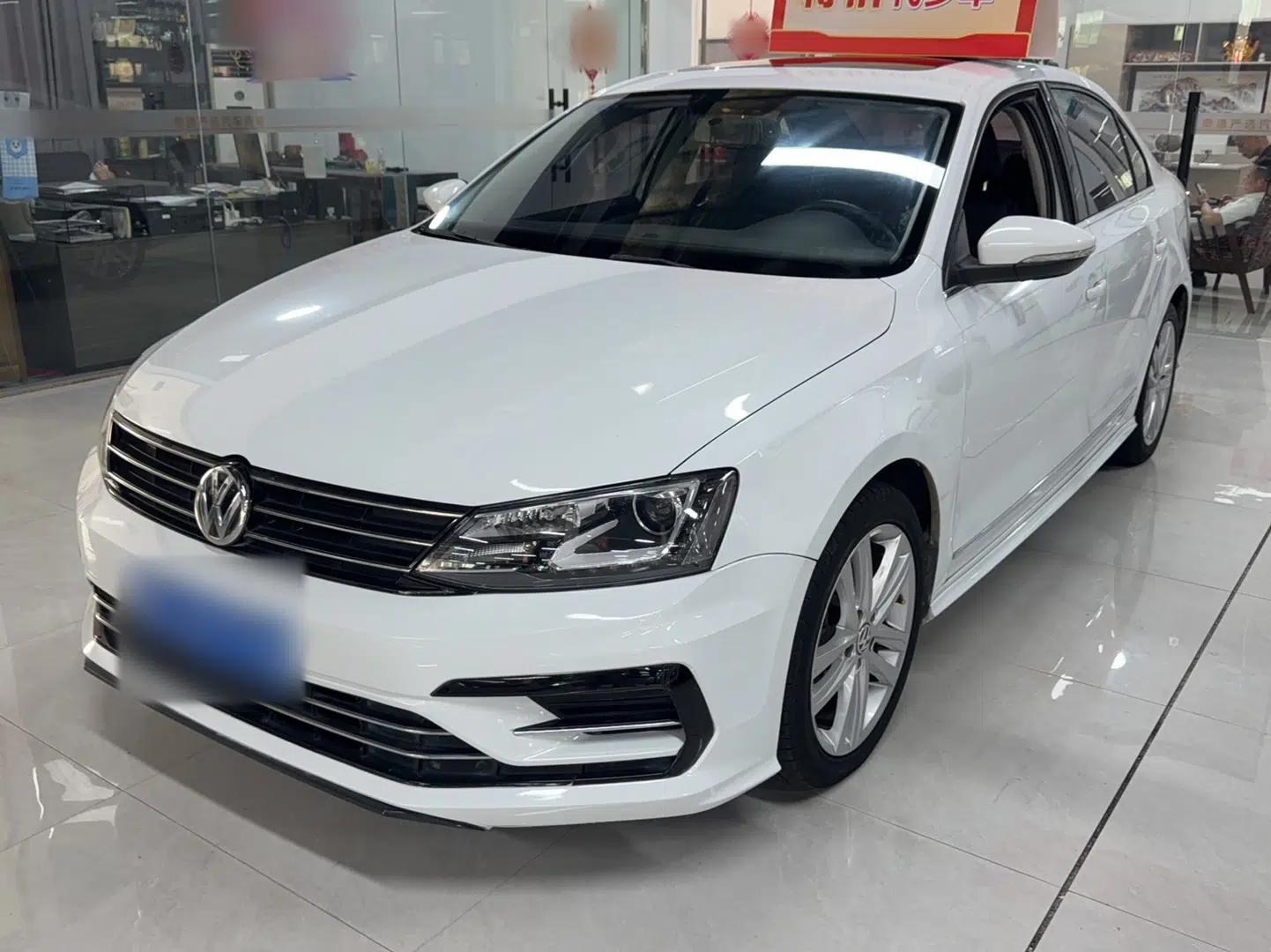 Volkswagen Sagitar 2018 280TSI DSG Ignite Edition — миниатюра 1