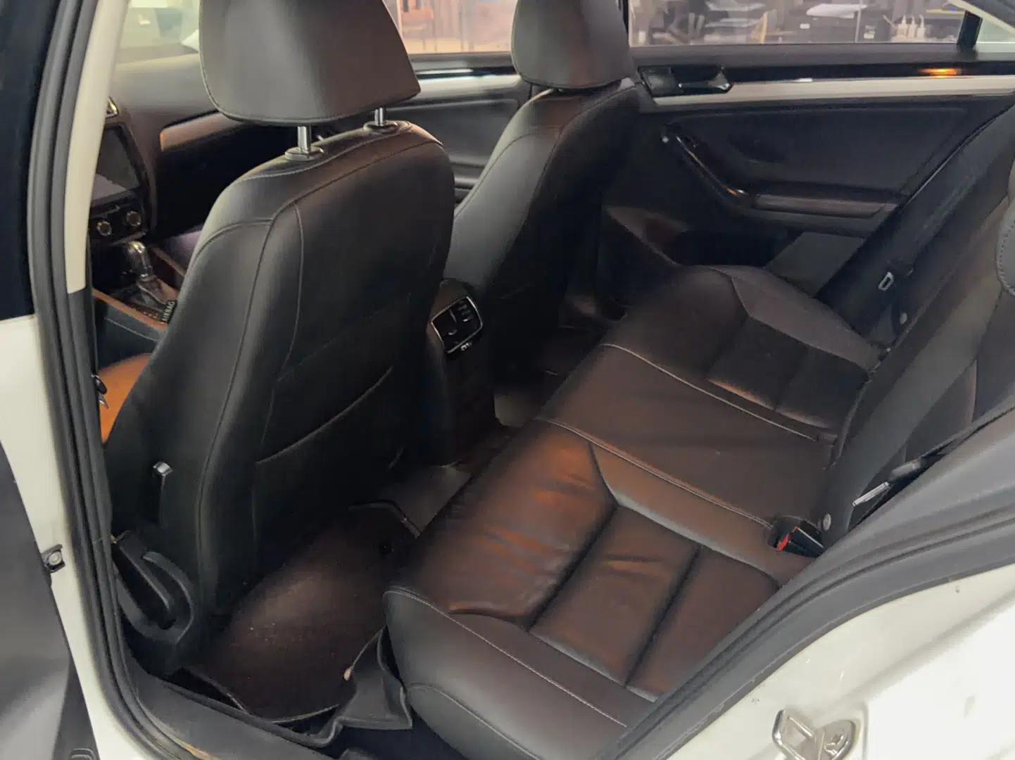 Volkswagen Sagitar 2018 280TSI DSG Ignite Edition — миниатюра 16