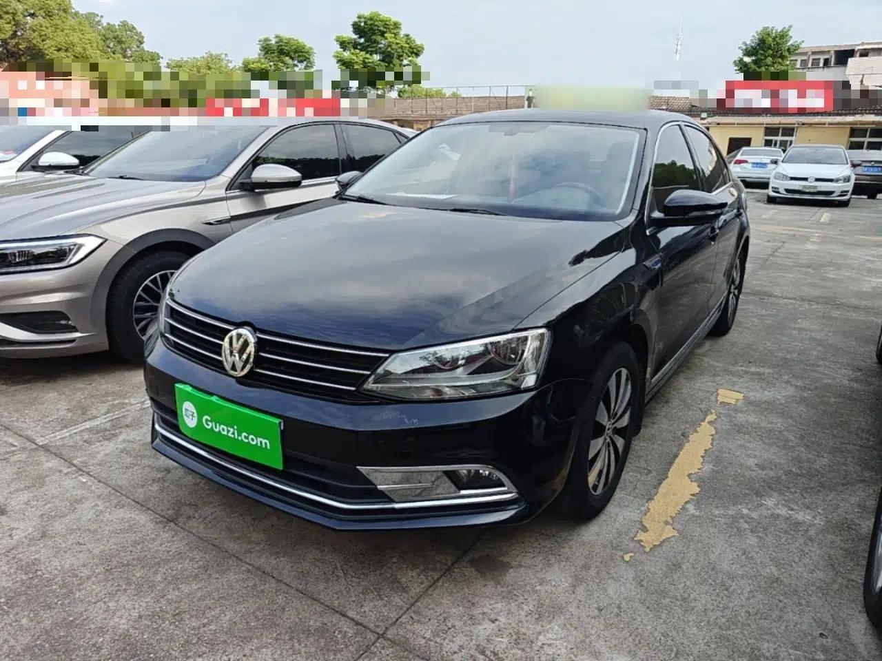 Volkswagen Sagitar 2018 1.6L Automatic Comfort Model — миниатюра 1