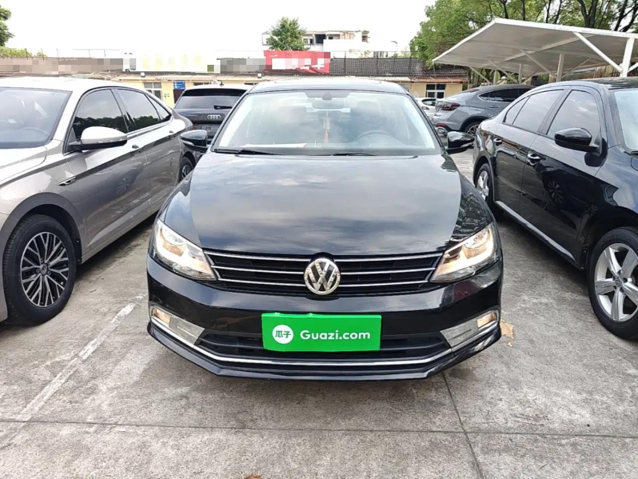 Volkswagen Sagitar 2018 1.6L Automatic Comfort Model — миниатюра 2