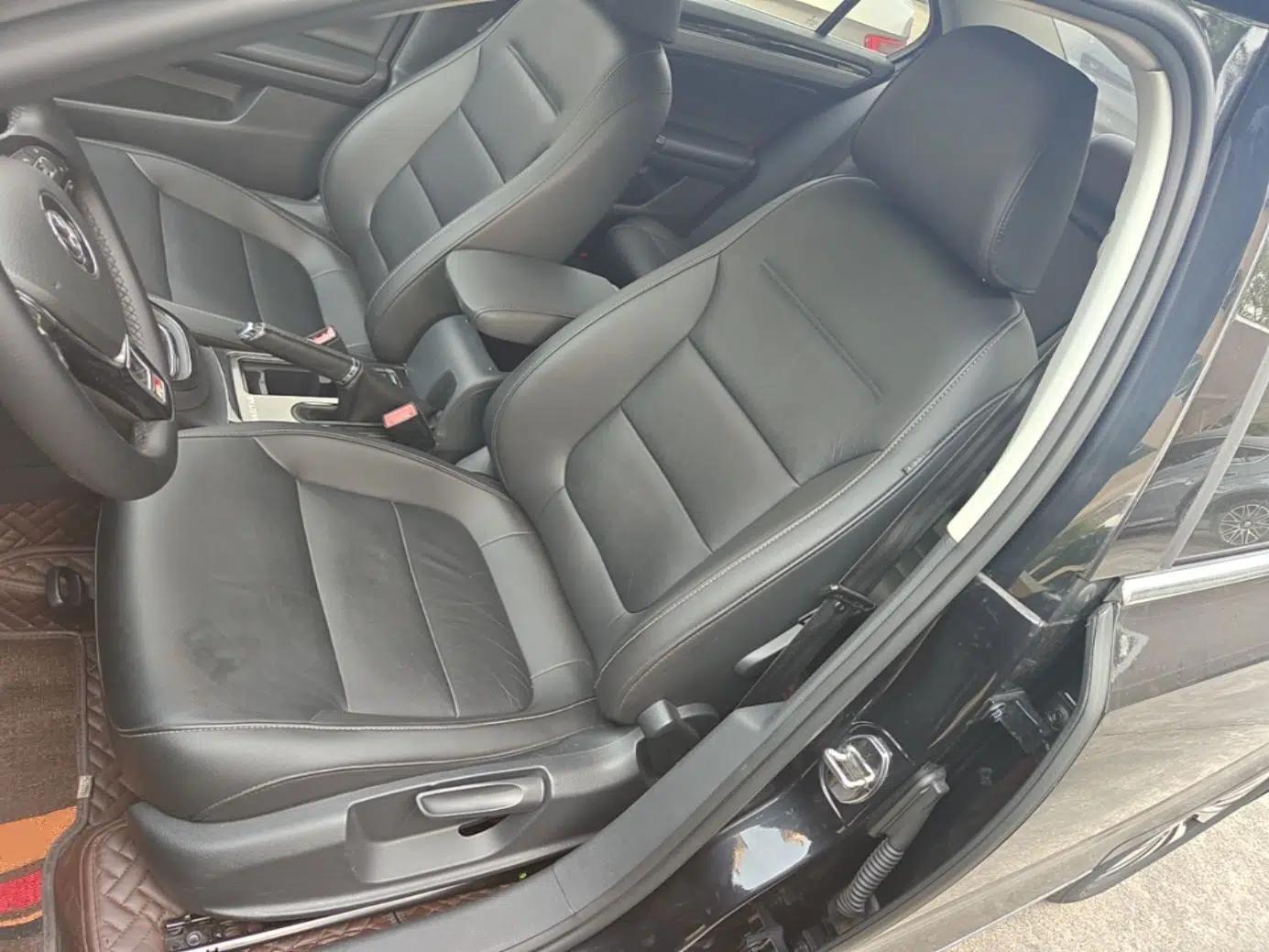 Volkswagen Sagitar 2018 1.6L Automatic Comfort Model — миниатюра 17
