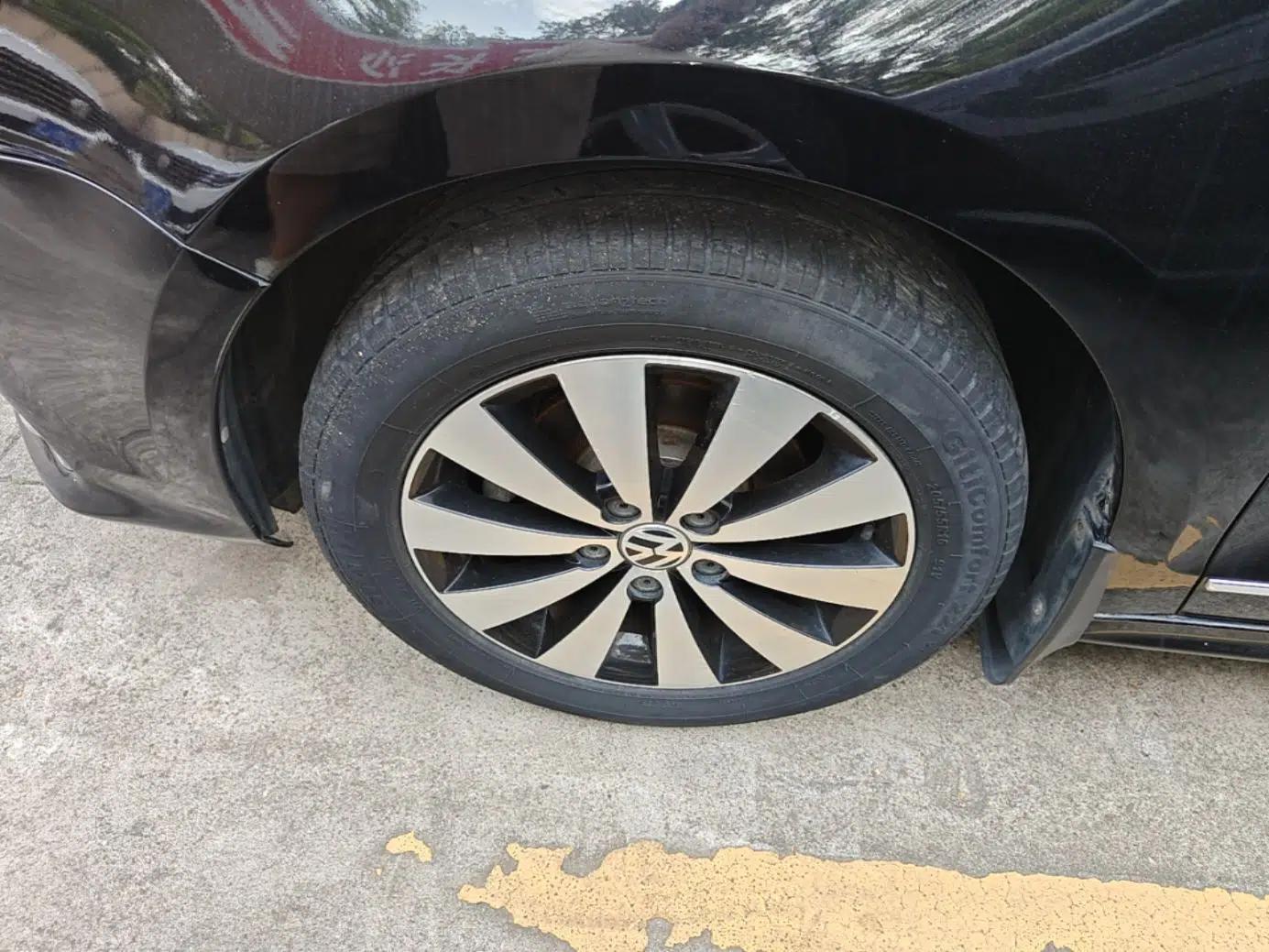 Volkswagen Sagitar 2018 1.6L Automatic Comfort Model — миниатюра 10