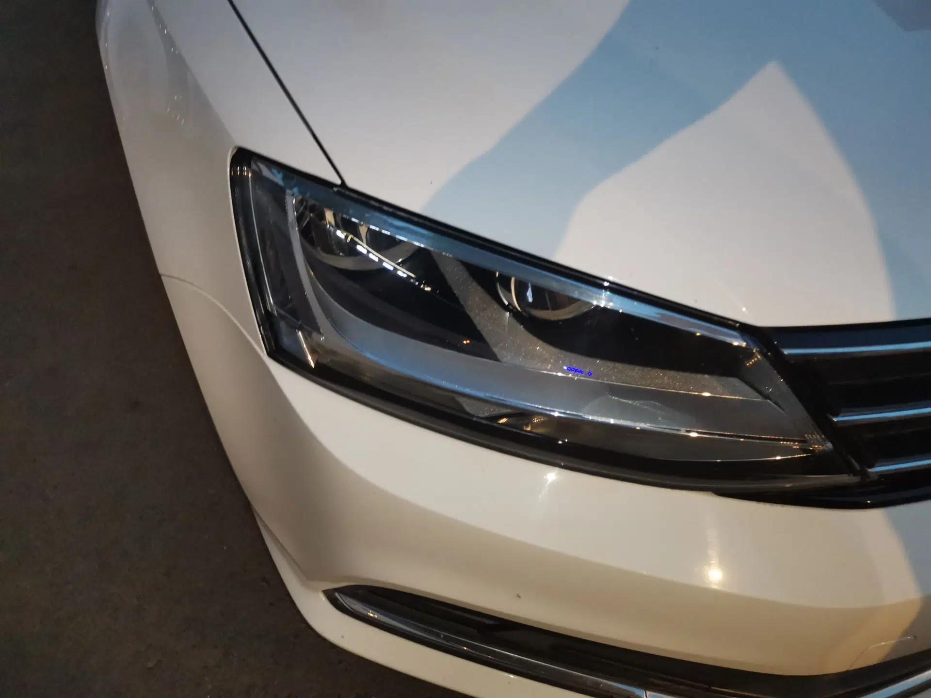 Volkswagen Sagitar 2018 1.6L Automatic Comfort Model — миниатюра 7