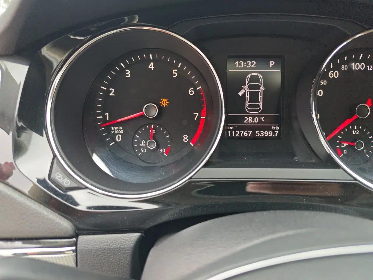 Volkswagen Sagitar 2018 280TSI DSG Ignite Edition — миниатюра 12