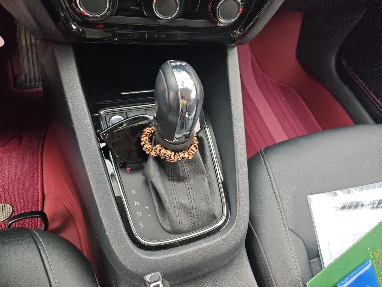 Volkswagen Sagitar 2018 280TSI DSG Ignite Edition — миниатюра 14