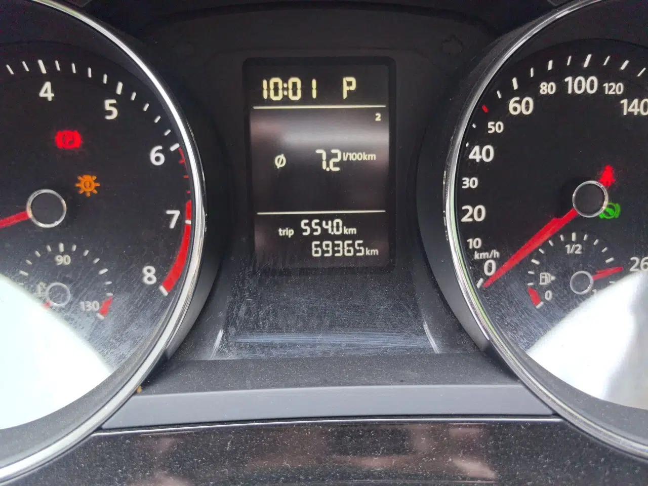 Volkswagen Sagitar 2017 230TSI Automatic Comfort Version — миниатюра 12