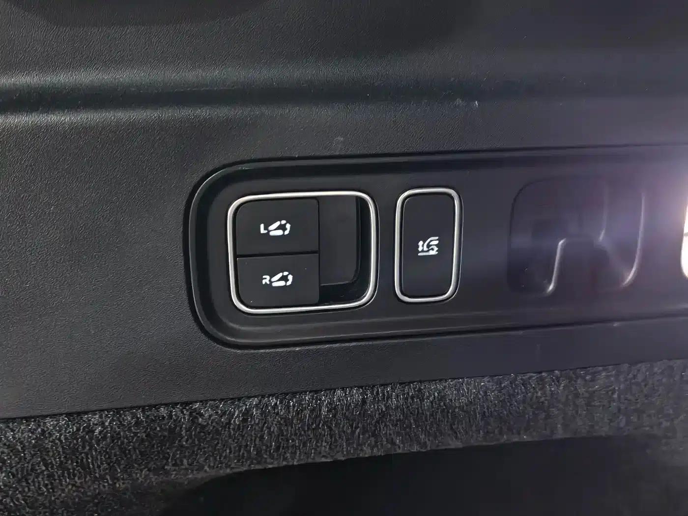 Li Auto L7 2023 Max — миниатюра 29