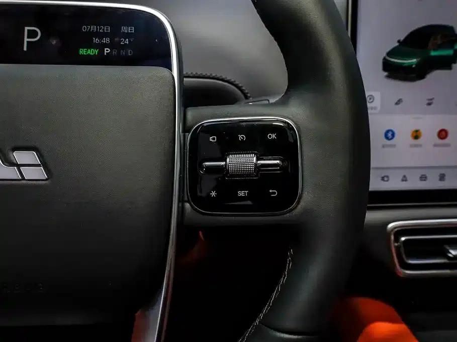Li Auto L7 2025 Max Intelligent Renewal Edition — миниатюра 8