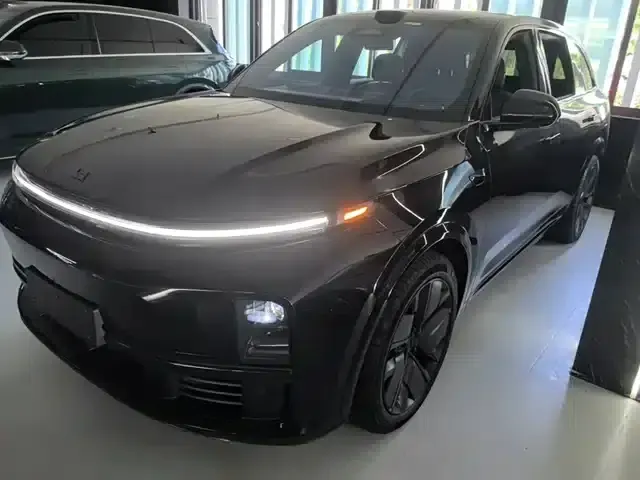 Li Auto L7 2025 Max Intelligent Renewal Edition