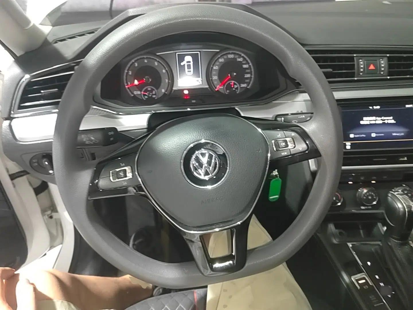 Volkswagen Lamando 2021 230TSI DSG Fashion Edition — миниатюра 18