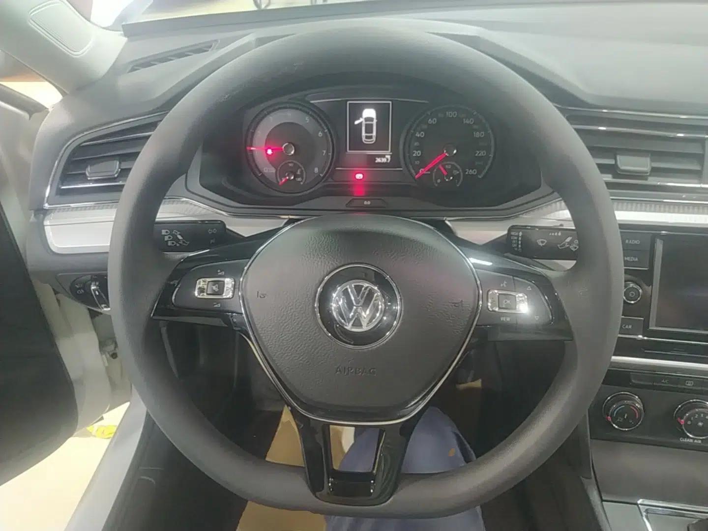 Volkswagen Lamando 2019 230TSI DSG Fashion Edition China VI — миниатюра 18