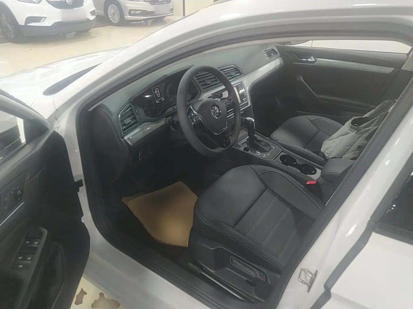 Volkswagen Lamando 2019 230TSI DSG Fashion Edition China VI — миниатюра 23