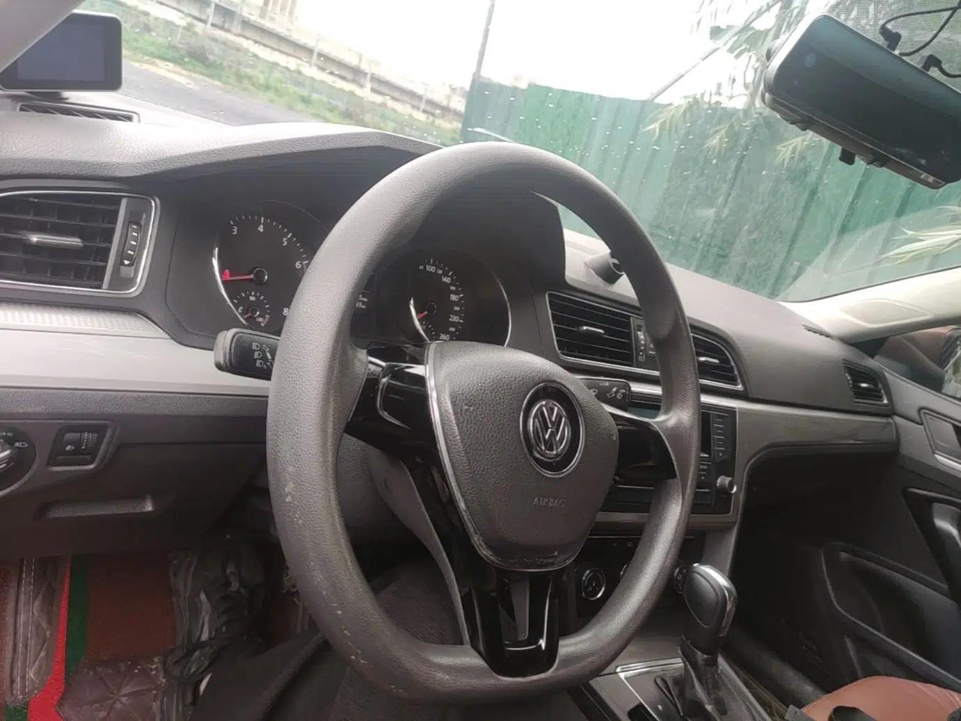 Volkswagen Lamando 2015 230TSI DSG Fashion Edition — миниатюра 12