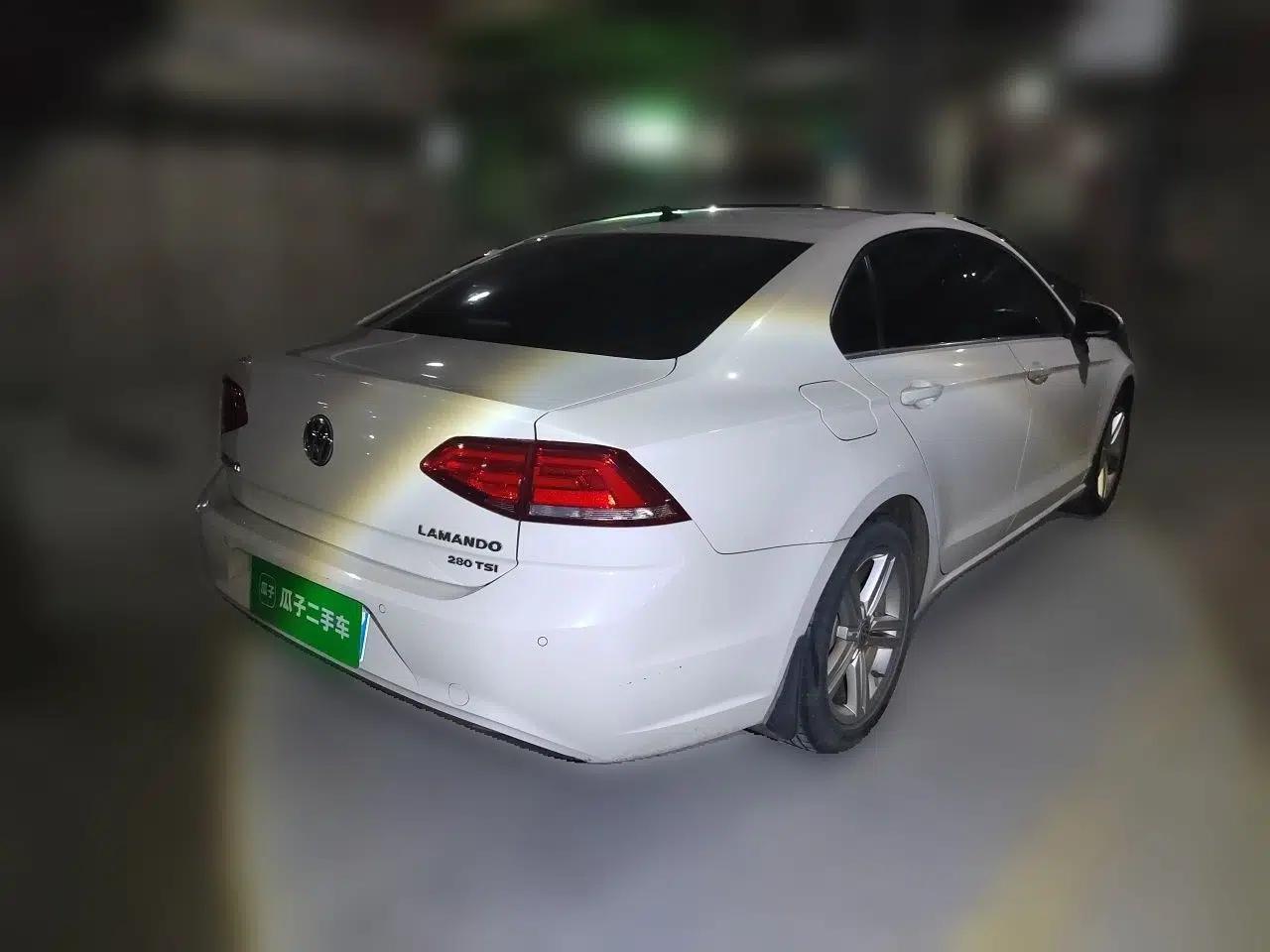 Volkswagen Lamando 2017 280TSI DSG Comfort Edition — миниатюра 6