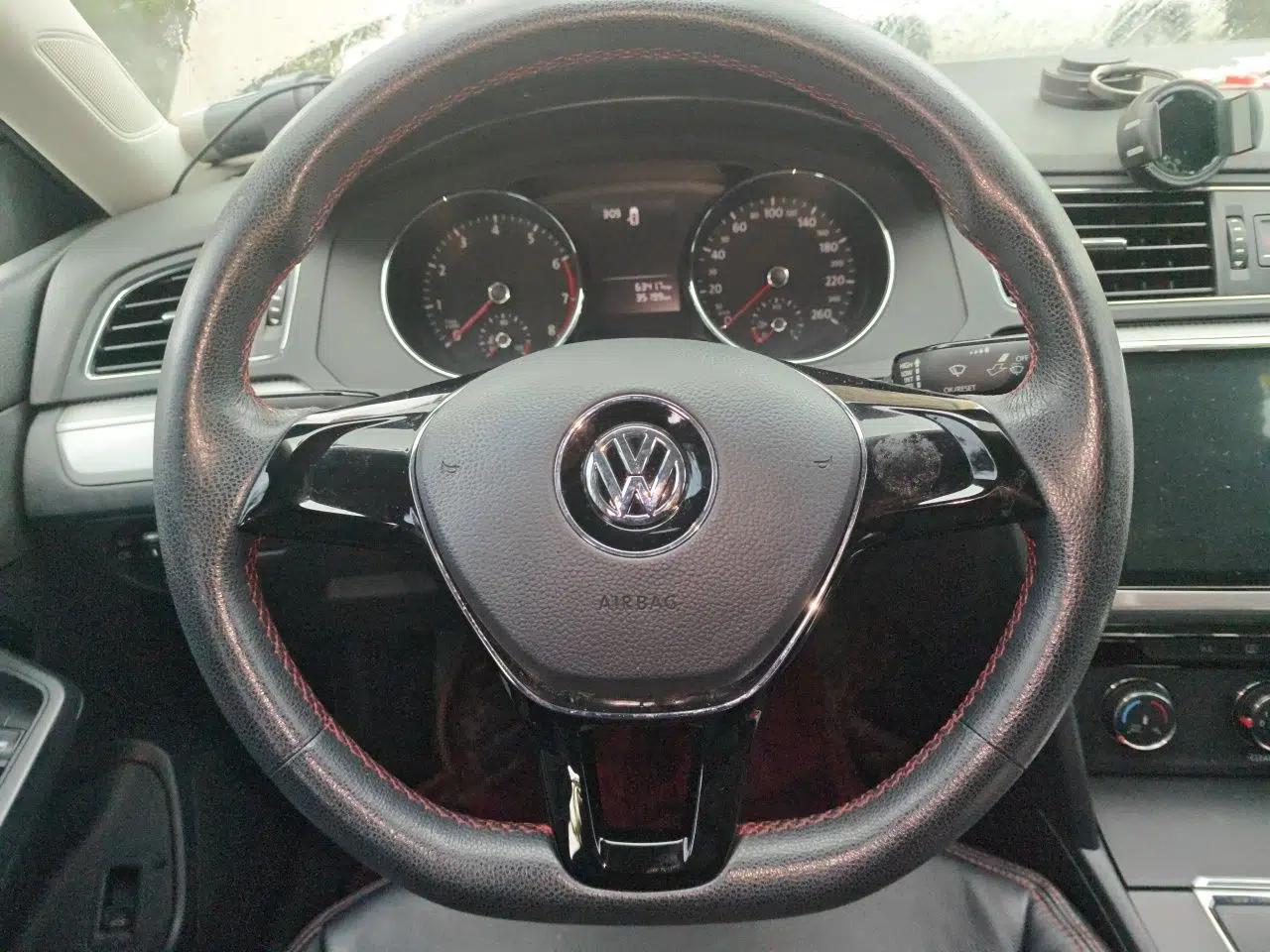 Volkswagen Lamando 2017 230TSI DSG Fashion Edition — миниатюра 10