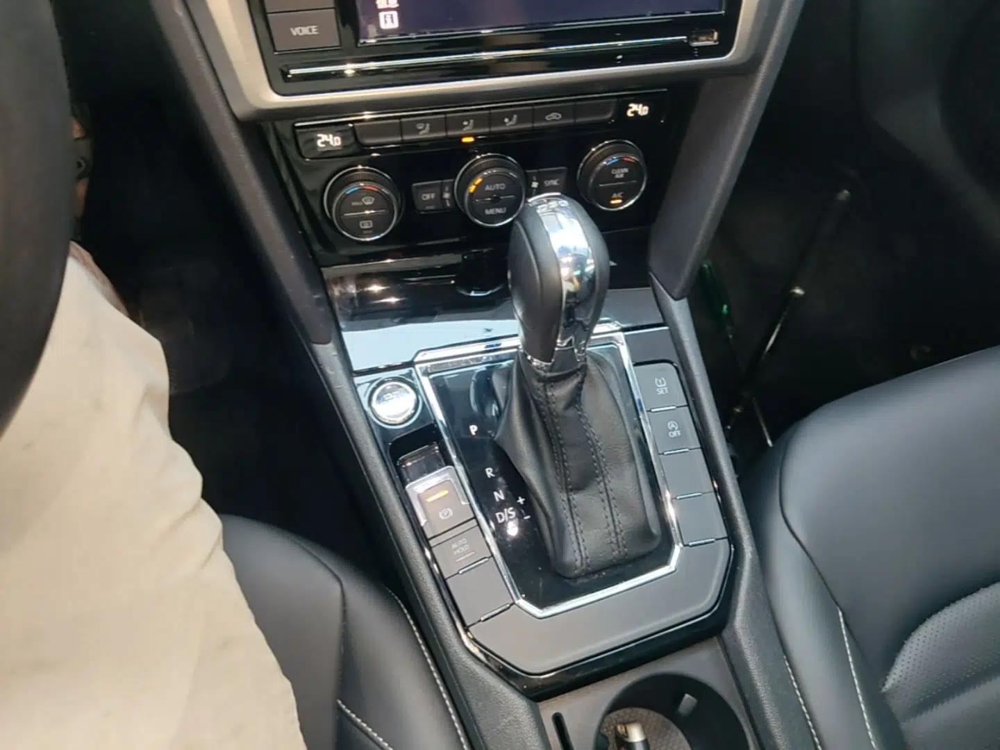 Volkswagen Lamando 2019 280TSI DSG Comfort Edition China VI standard — миниатюра 21