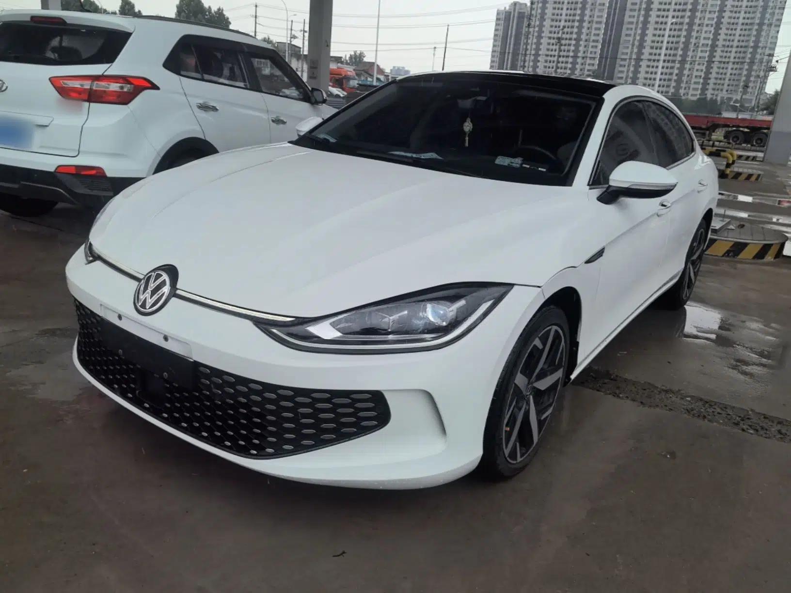 Volkswagen Lamando 2023 Lavida L 280TSI DSG Cool & Spicy Edition — миниатюра 1