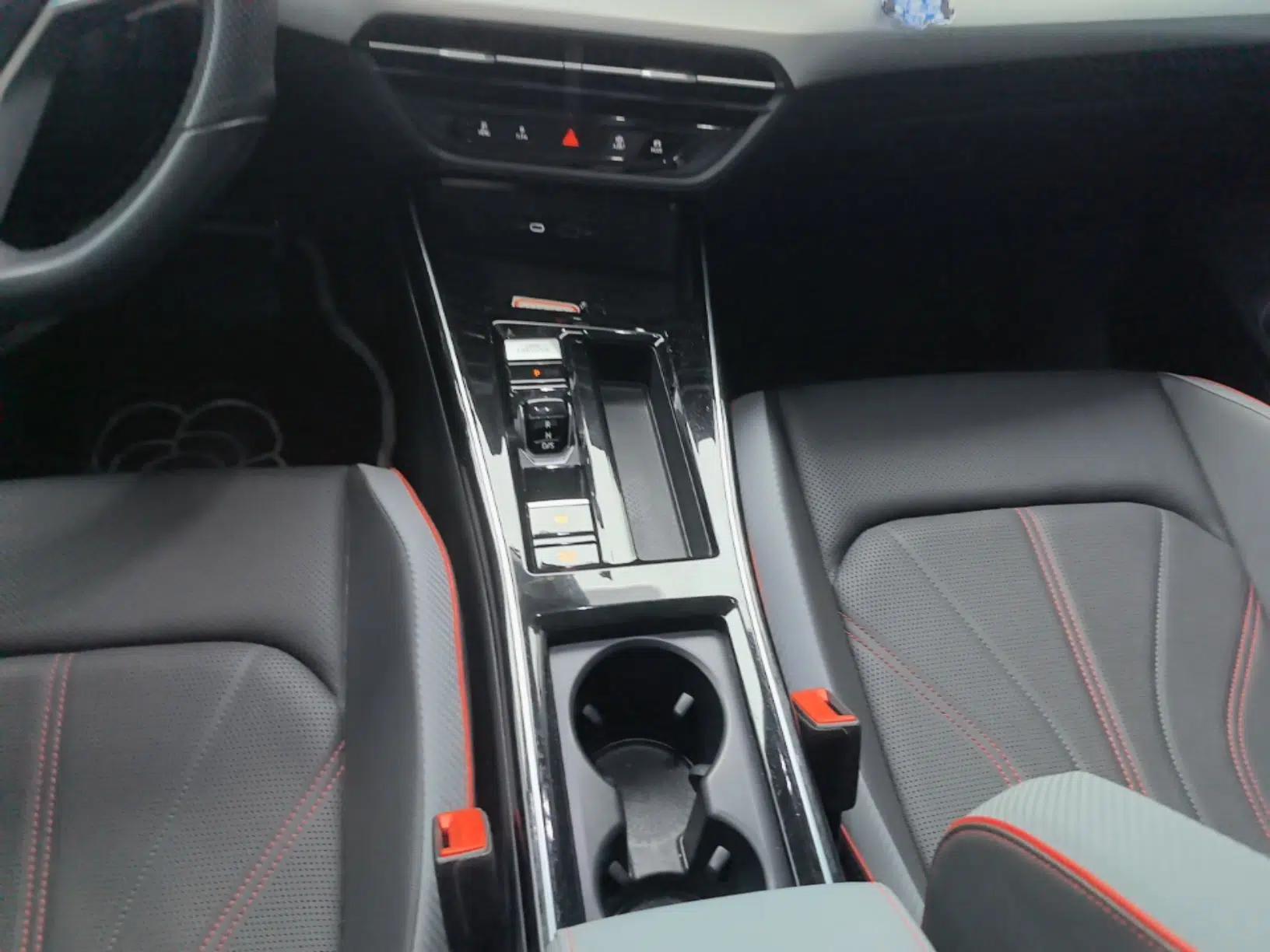 Volkswagen Lamando 2023 Lavida L 280TSI DSG Cool & Spicy Edition — миниатюра 16