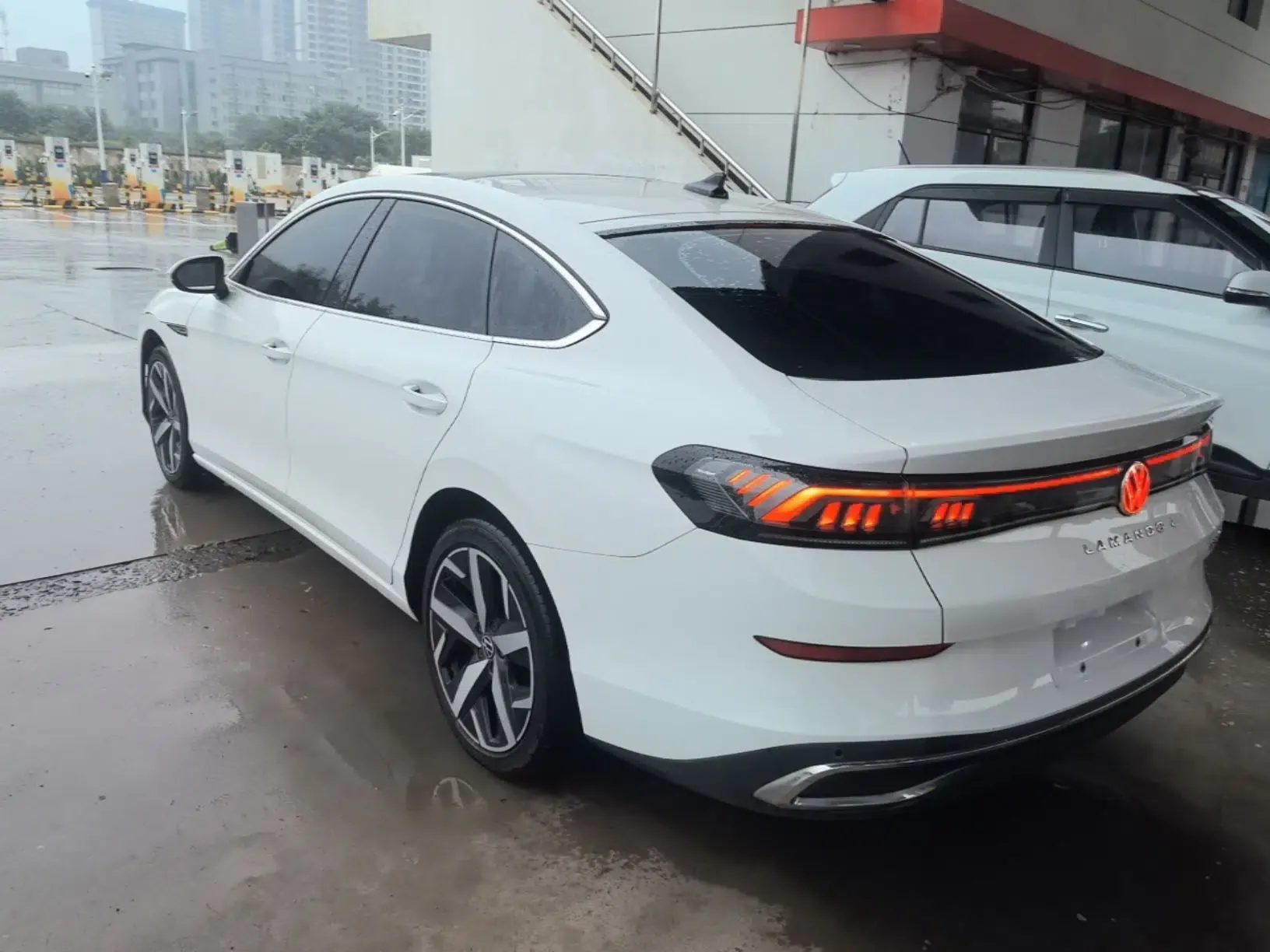 Volkswagen Lamando 2023 Lavida L 280TSI DSG Cool & Spicy Edition — миниатюра 4